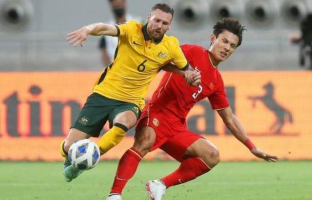 国足完败袋鼠后将死磕日本 若连败出线梦或破碎