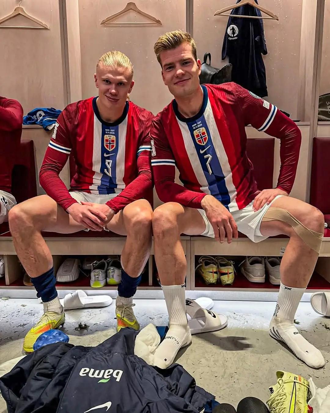 华体会赛事团队-你也有小鸟依人的时候？哈兰德与瑟洛特的合照引发关注